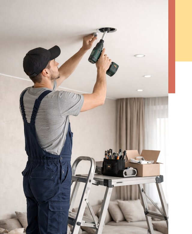 Установка и монтаж точечных светильников в натяжной потолок в Кизляре от 1829 руб. | ОТДЕЛОЧНИК-Кзр